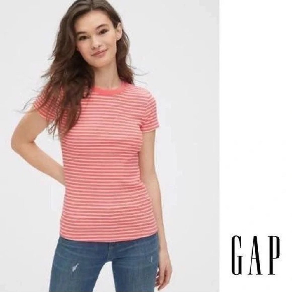 Gap Ribbed Crewneck T-Shirt